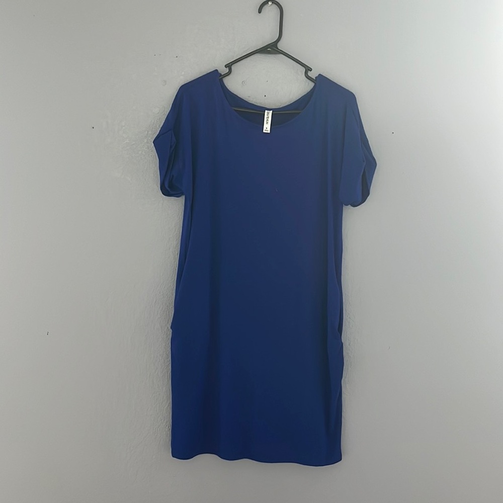 Cute royal blue Zenana dress with pockets!